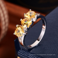 Productos de tendencia de venta caliente Joyería de anillo de oro en forma de corazón de las mujeres
